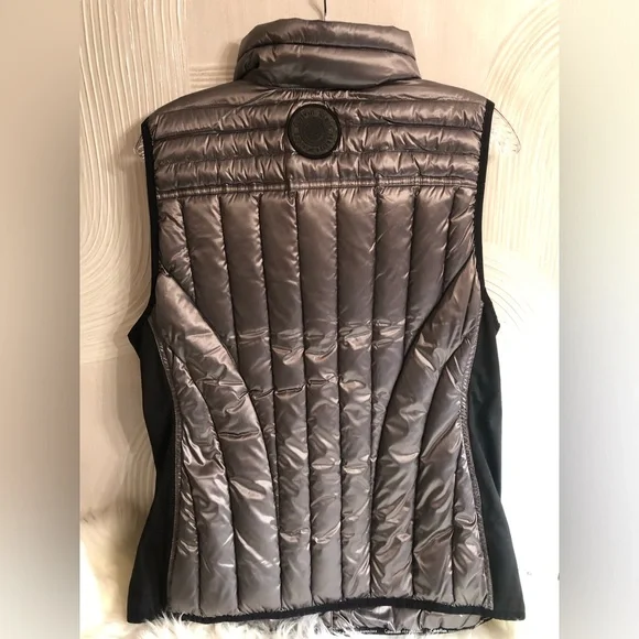 Calvin Klein Performance Vest. New without Tags - Picture 2 of 10
